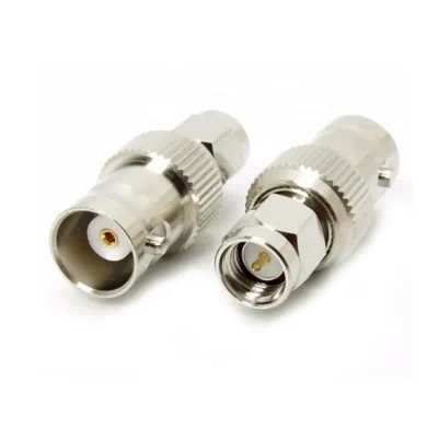 SCHA017. Adaptador SMA macho a BNC hembra