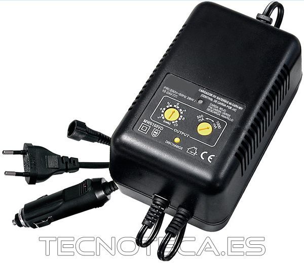 CAR021. Cargador de pilas NI-CD, NI-MH