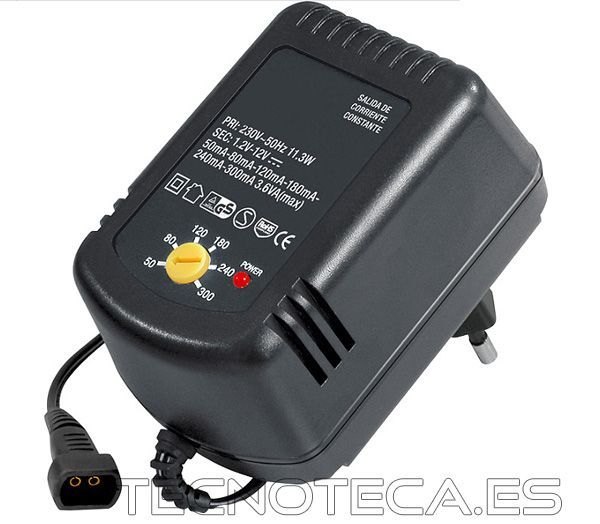 CAR017. Cargador de pilas NI-CD, NI-MH