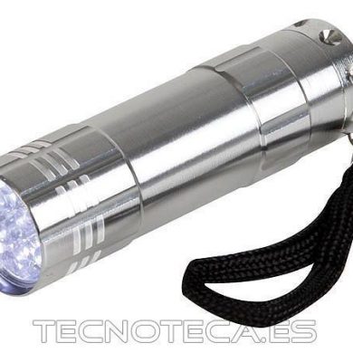 EFL23D. Linterna con 9 LEDs blancos muy luminosos