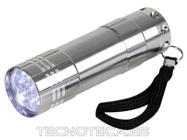 EFL23D. Linterna con 9 LEDs blancos muy luminosos