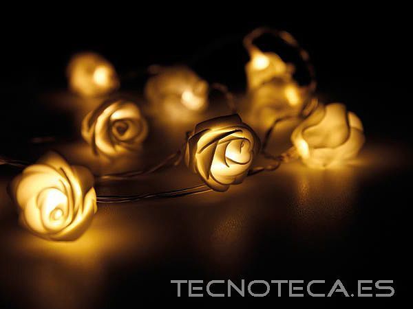 XML30. Cadena de luz de flores con LEDs