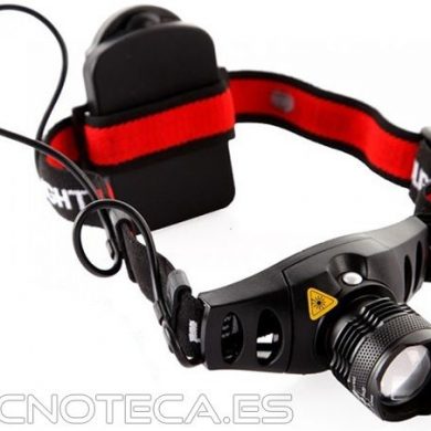 Linterna LED cabeza 600 LUMEN pilas 3xAAA zoom