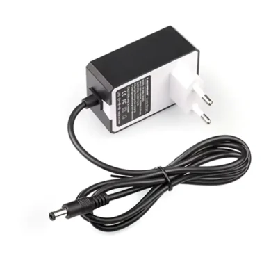 Cargador 12.6v 2A