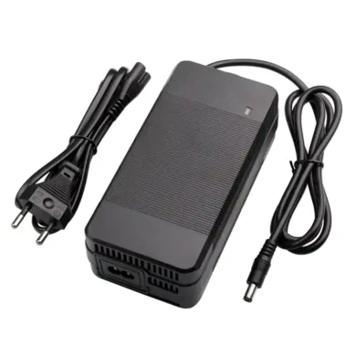 Cargador 54.6V 3A
