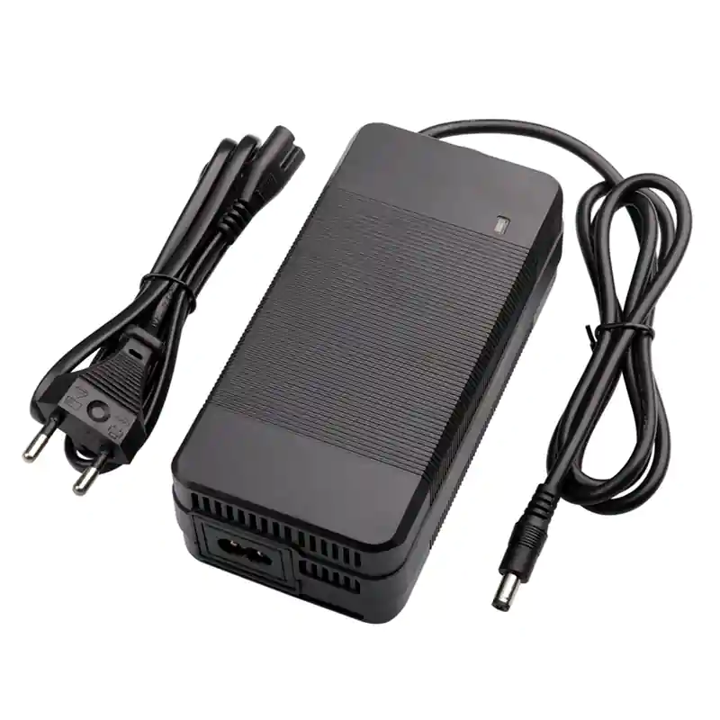 Cargador 54.6V 3A