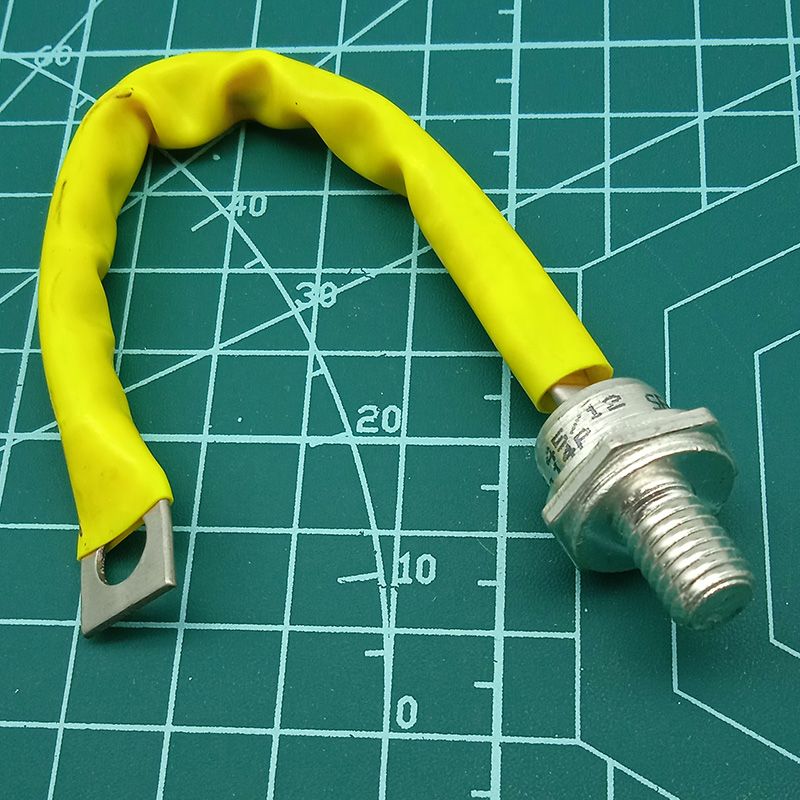CAPSULA DE DIODO E12