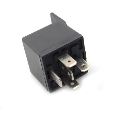 RTT7101. Relé 12VDC FASTON 1AC 40A.