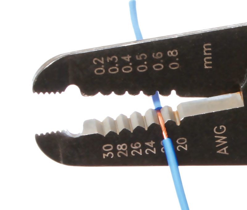 HRV3001. Alicate de corte y pelacables - Imagen 3
