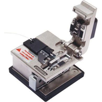 HRV6690. Máquina de corte de precisión fibra óptica