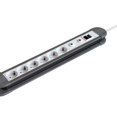 MEL015. Regleta de 1E:6S con interruptor y protección